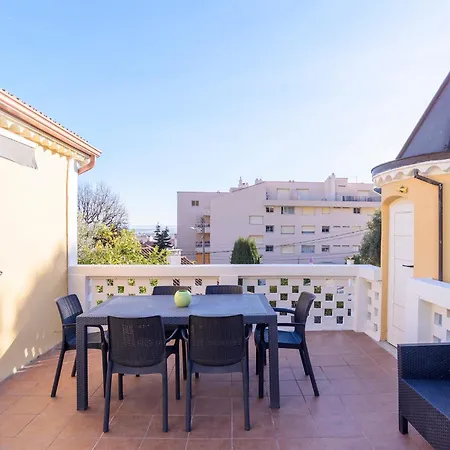 Cosy Centre Apartment Hyeres